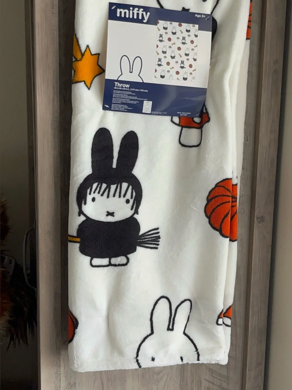 NWT Miffy Halloween Witch Plush Throw Blanket Fall Pumpkins 46